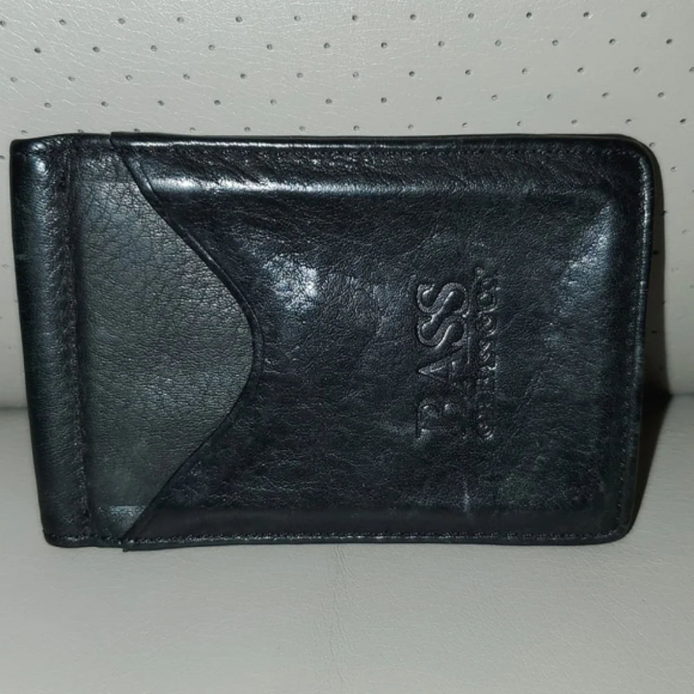 G.H. Bass & Co. Leather Card Holder Money Clip